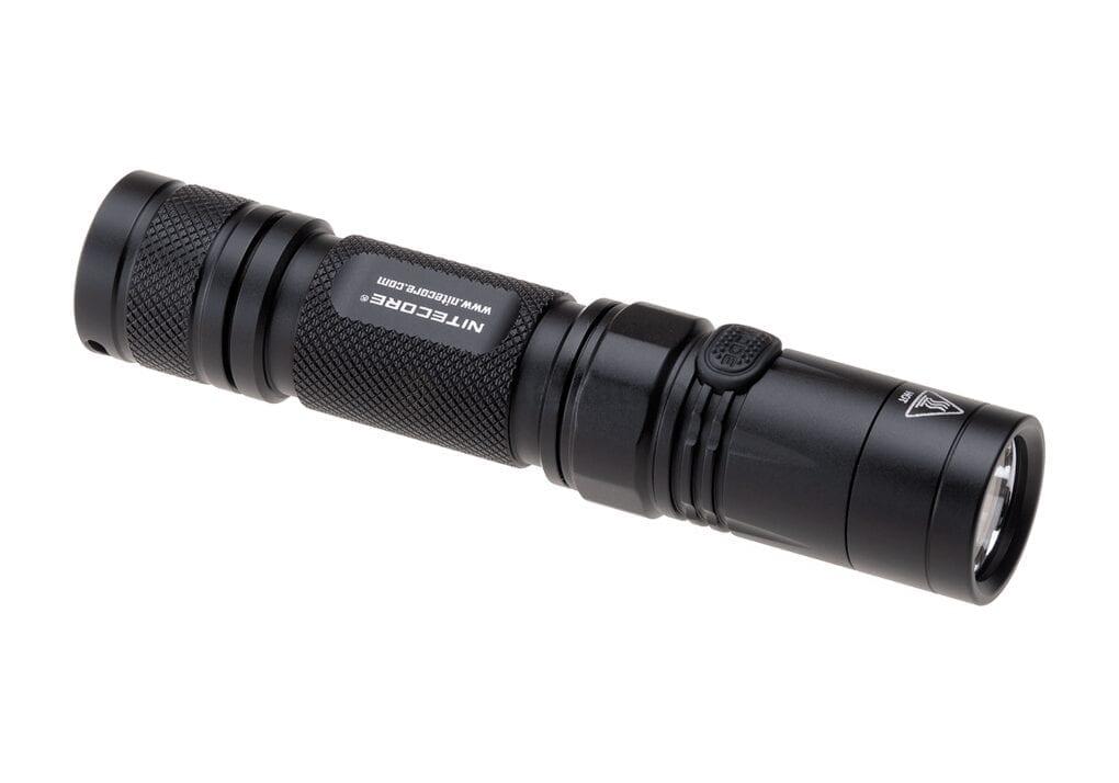 Nitecore EC23 Explorer ficklampa med 1800 lumen och CREE XHP35 LED